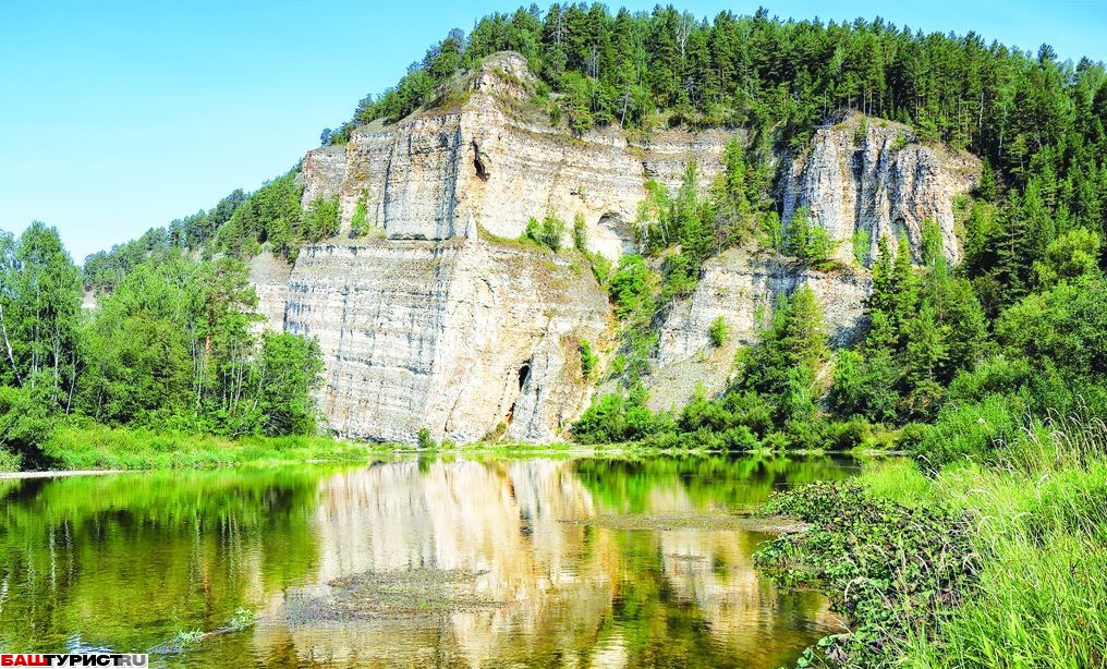 Скала и пещера Сабакай