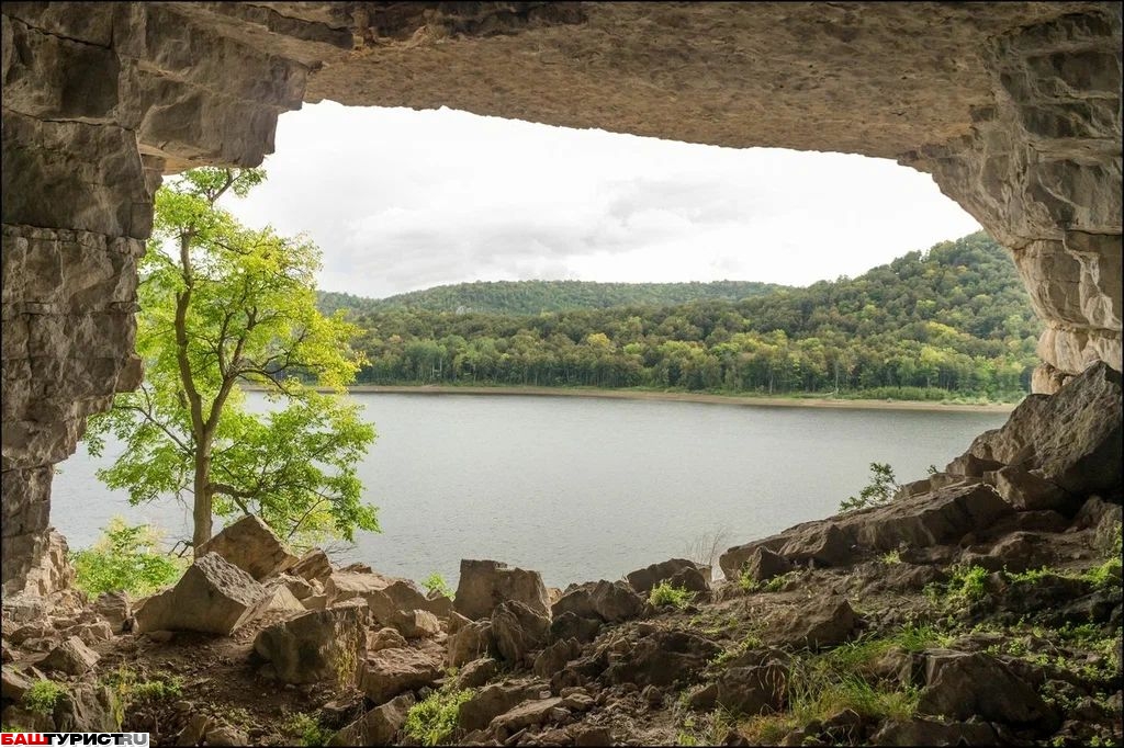 Пещера Муйнак-Таш (Театральная)