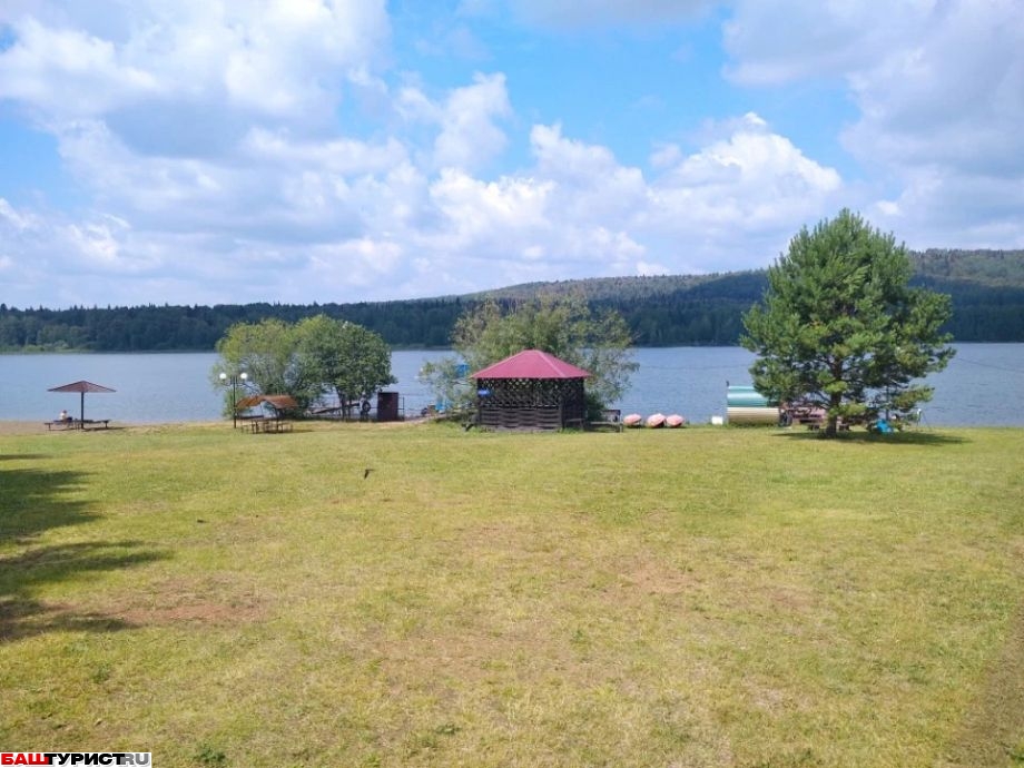 База отдыха Три пескаря (Бердяш, Павловка)