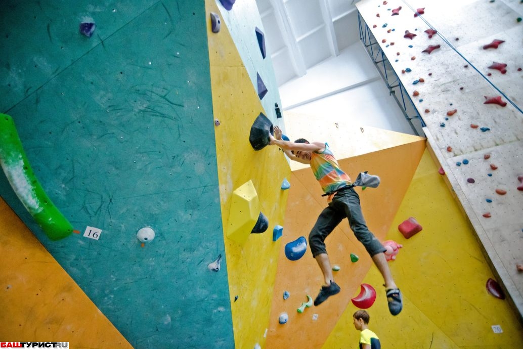 Скалолазный центр 