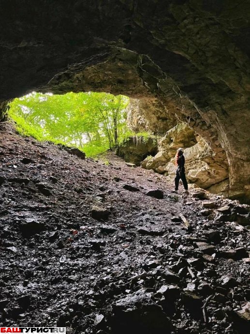 Пещера Ыласын (Соколиная, официально Еласын) в Ишимбайском районе Башкирии