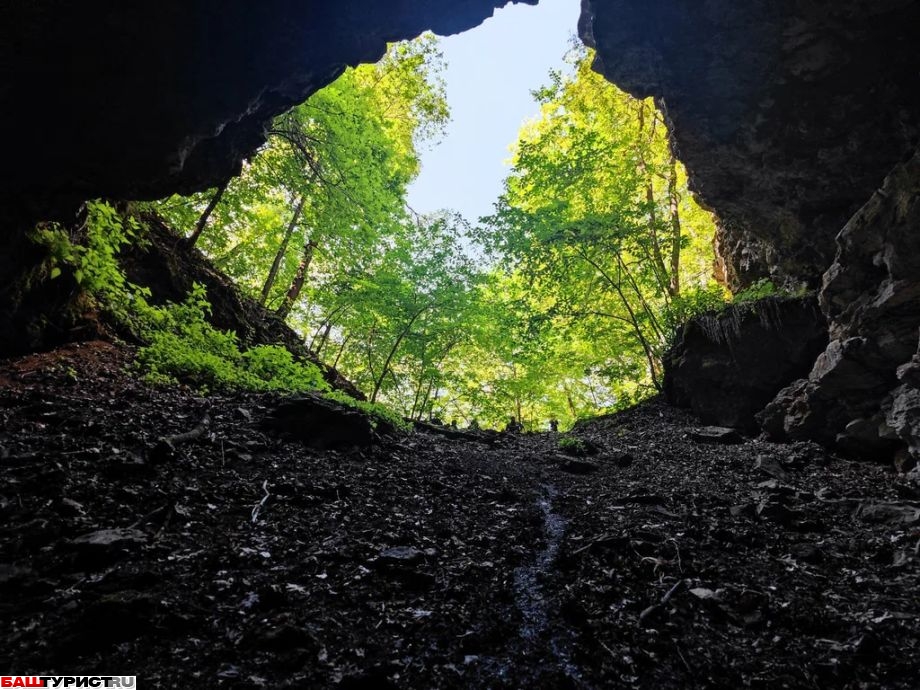 Пещера Ыласын (Соколиная, официально Еласын) в Ишимбайском районе Башкирии