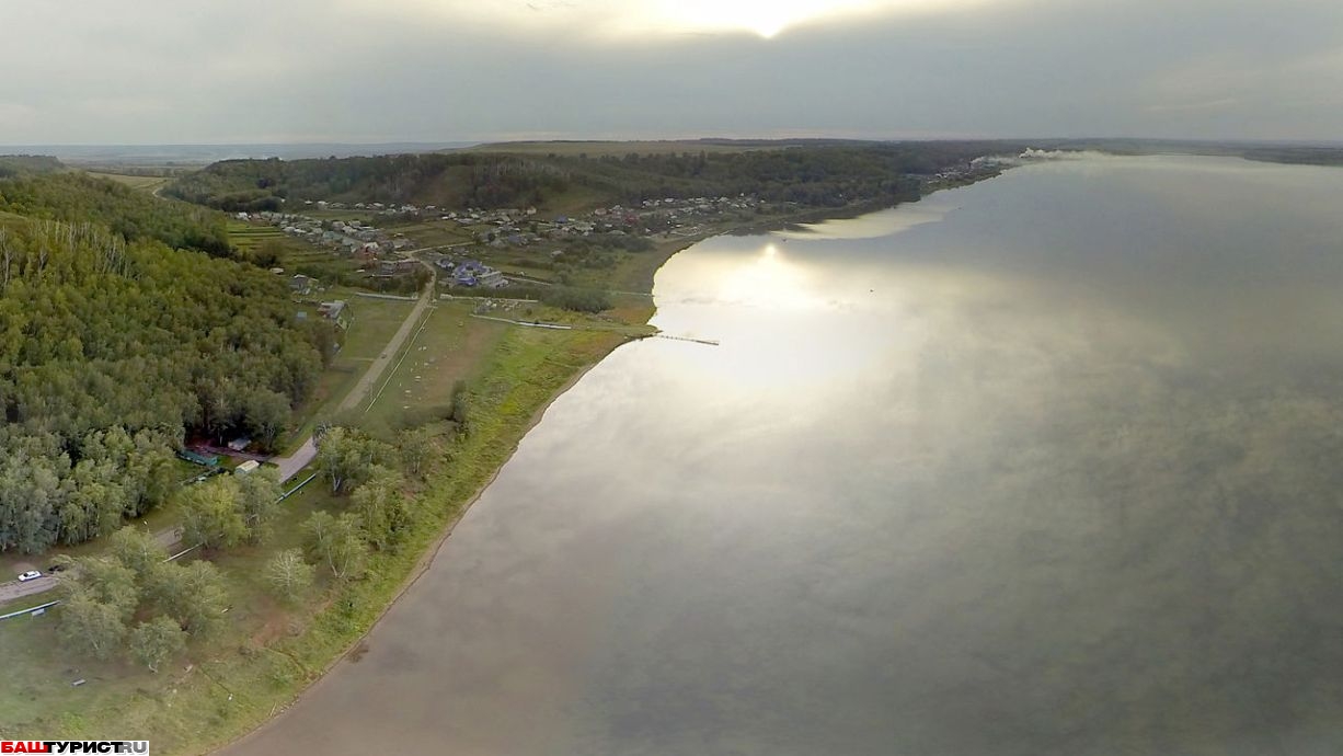 Кандрыкуль — бессточное озеро карстового происхождения на Белебеевской возвышенности 