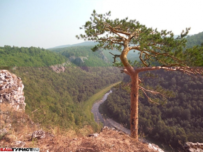 Вид с вершины у водопада Куперля