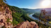 Розовые скалы на реке Инзер